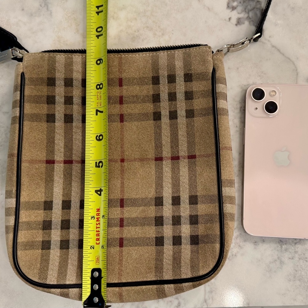 Burberry Brown Vintage Nova Check Messenger Crossbody with Black Strap - Picture 9 of 13